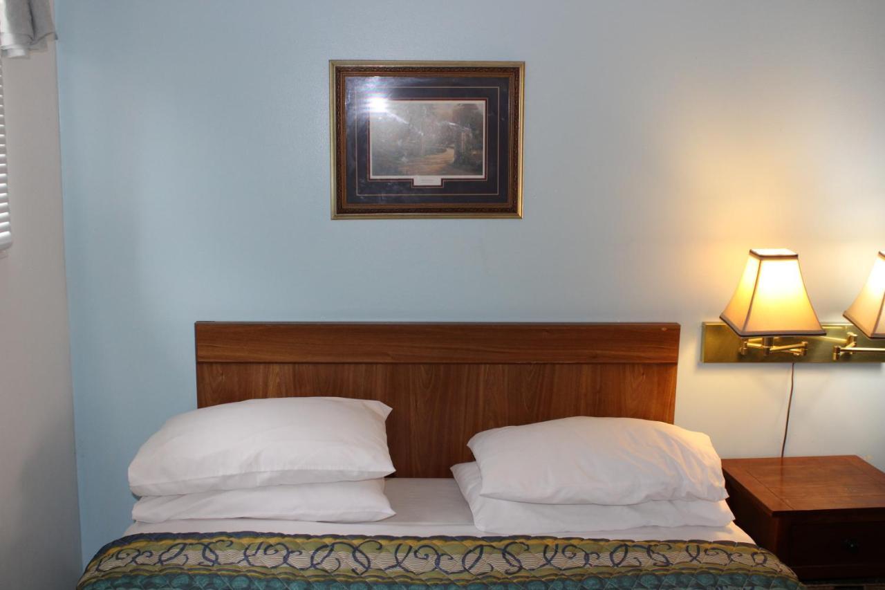 River Road Motel Wisconsin Dells Eksteriør bilde